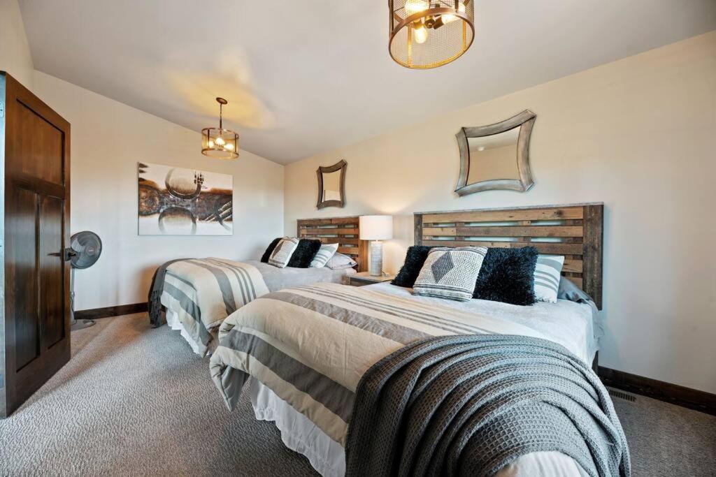 Villa Altitude Adjustment- Panoramic Views, Sleeps 12 à Lead Extérieur photo