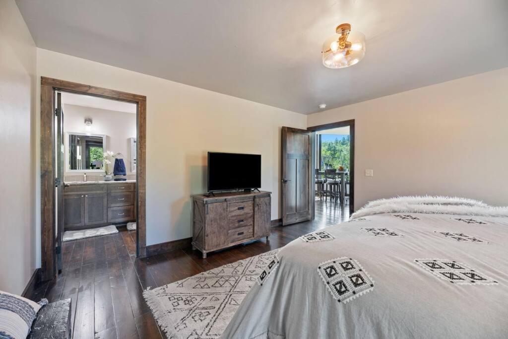Villa Altitude Adjustment- Panoramic Views, Sleeps 12 à Lead Extérieur photo